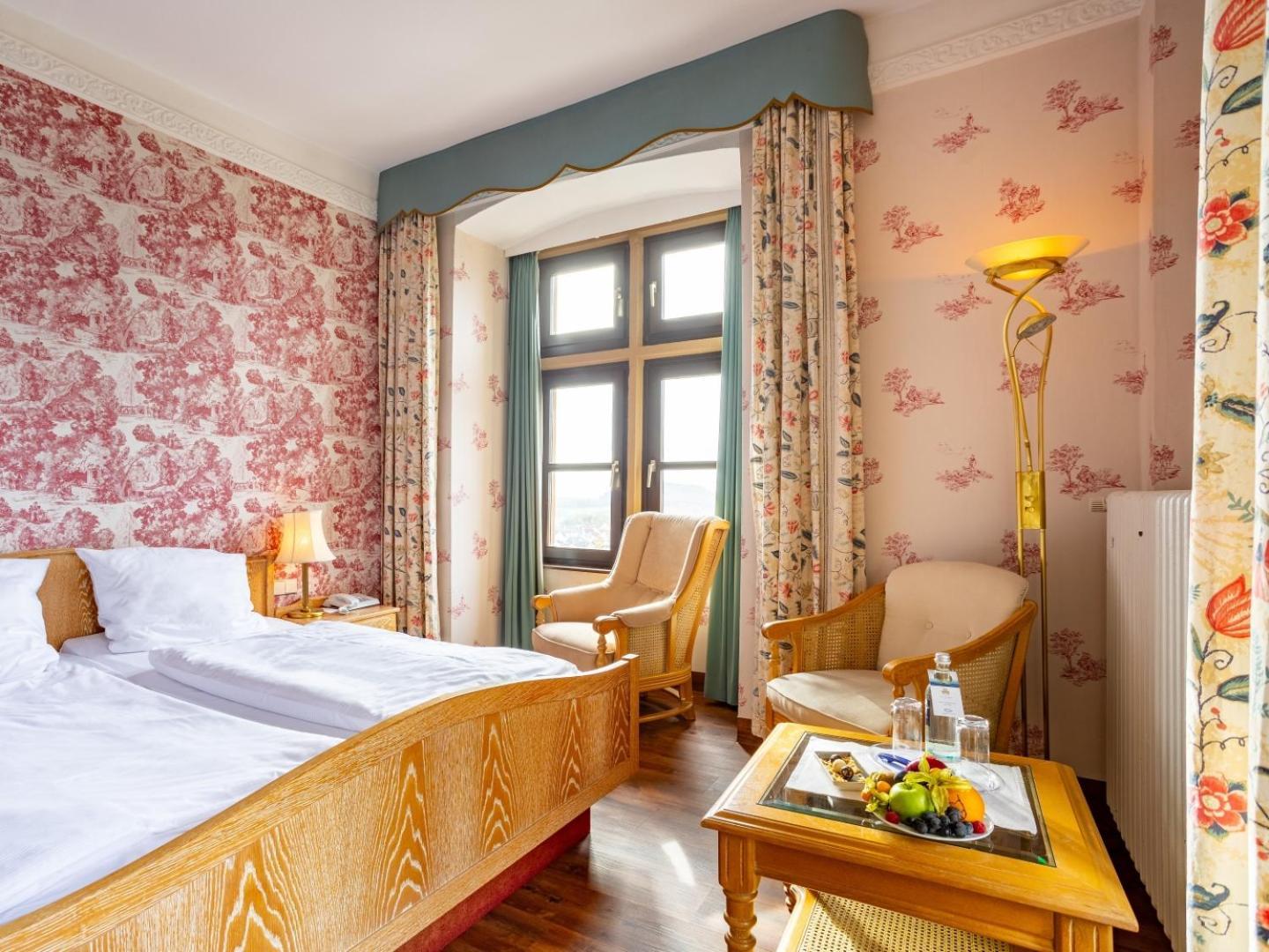 Burghotel Staufenberg Extérieur photo