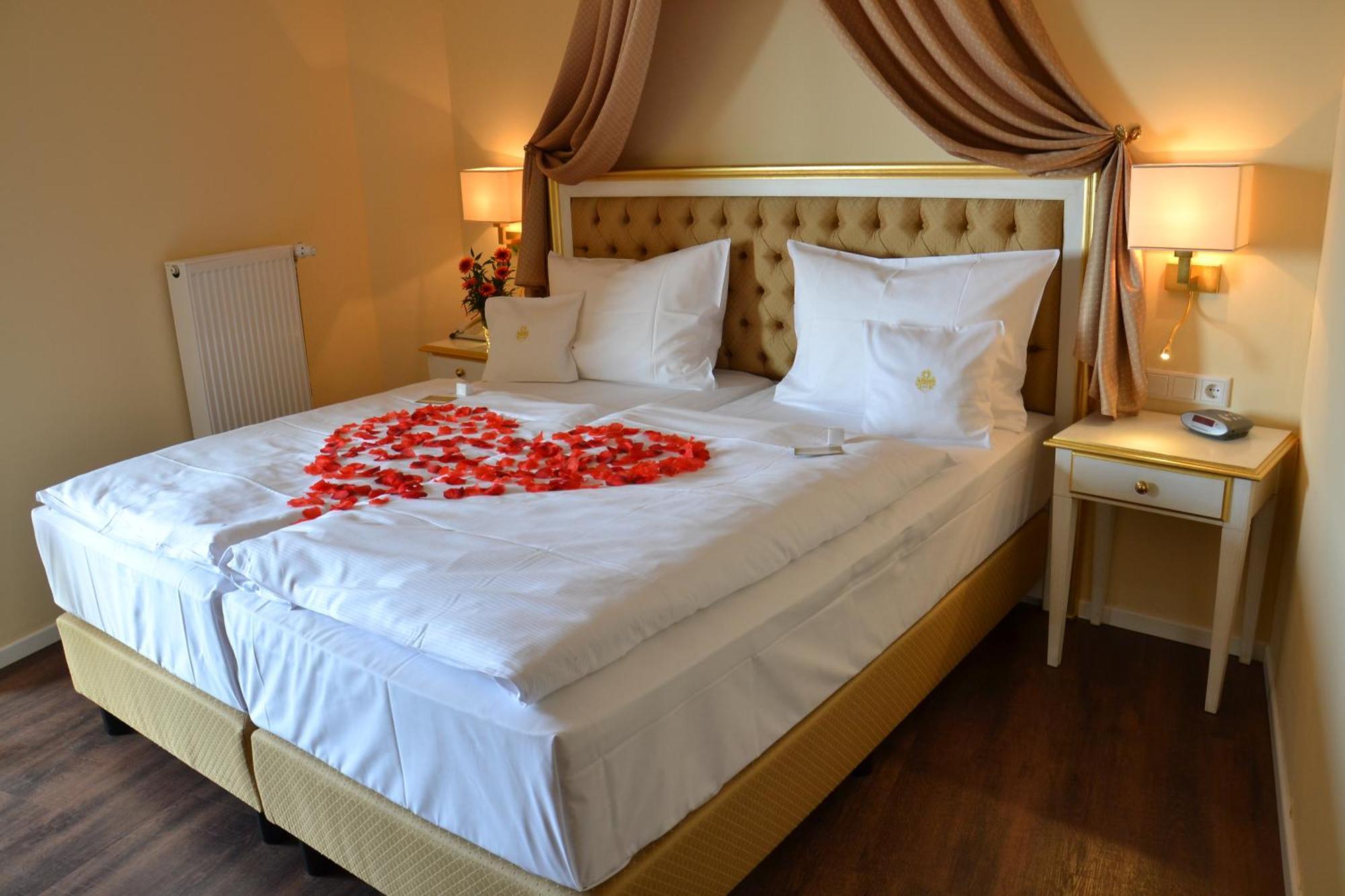 Burghotel Staufenberg Extérieur photo