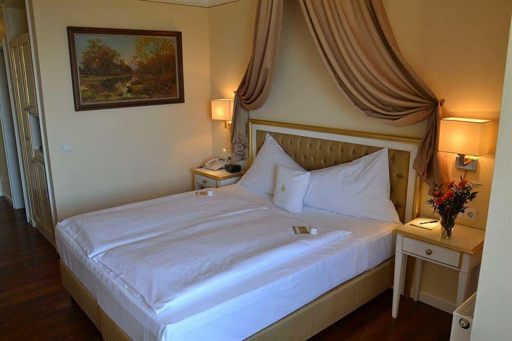 Burghotel Staufenberg Extérieur photo